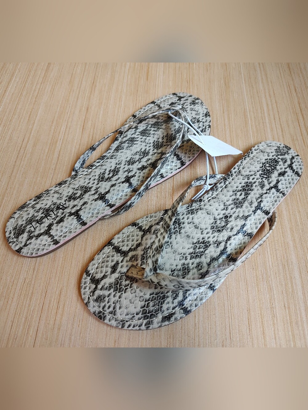 J Crew Flip Flops Python Print White Black Brown Grey Slides Flats Size 9 NWT